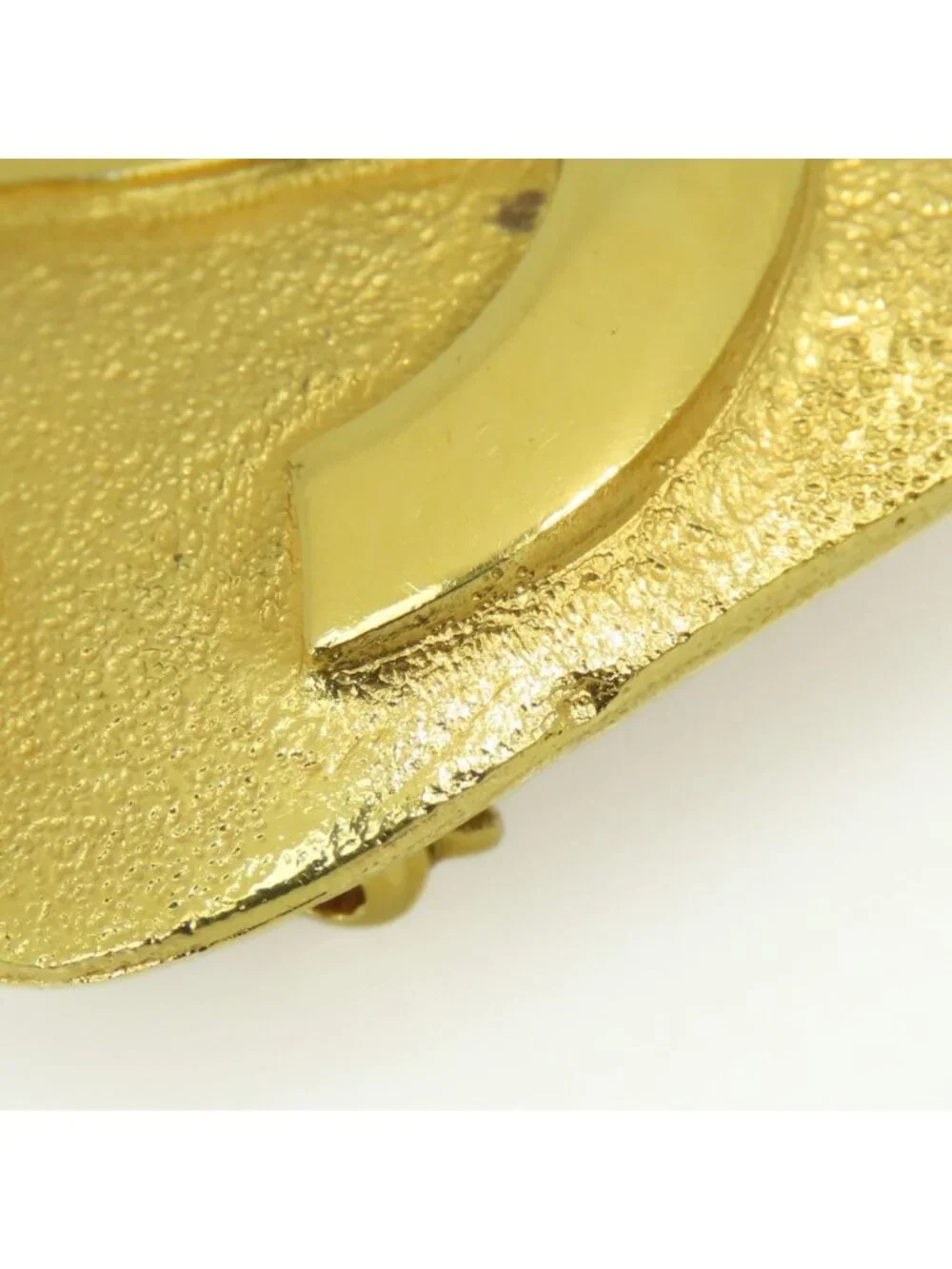 Chanel Brooch CC Logo Metal Gold 29 Diamond Plated